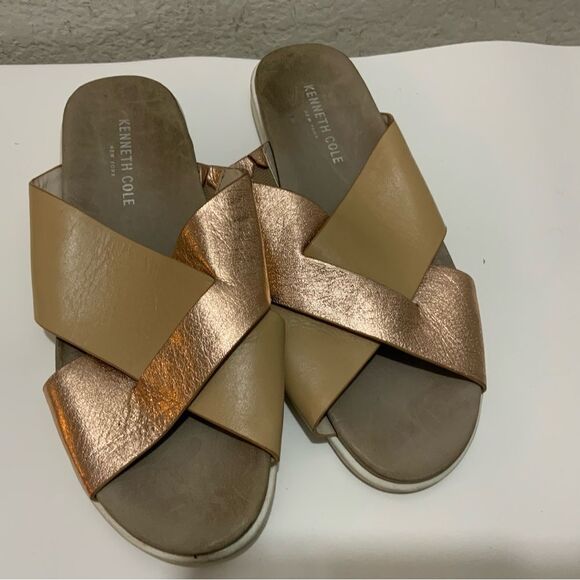 $99 KENNETH COLE MAXWELL LEATHER SANDALS SLIDES SHOES SIZE 8.5 - Picture 1 of 6